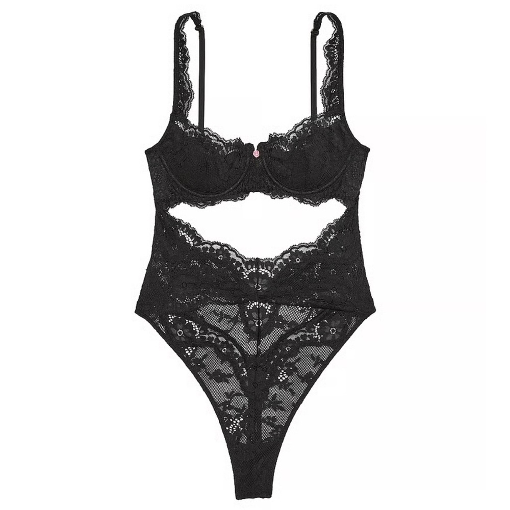 NWT Victoria's Secret DREAM ANGELS
Dare to Dream Lace Uplift Balconette Teddy